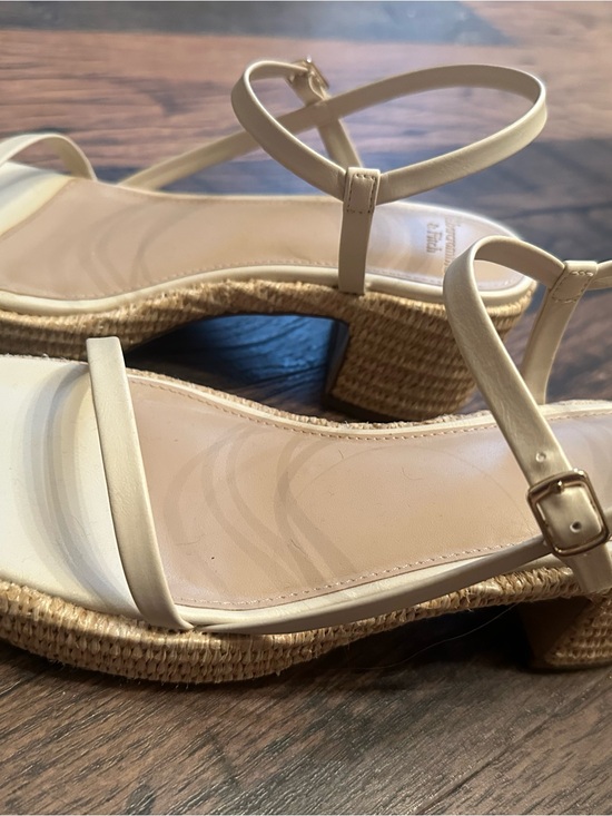 Abercrombie & Fitch Shoes - Abercrombie & Fitch Cream Raffia-Wrapped Espadrille Sandals